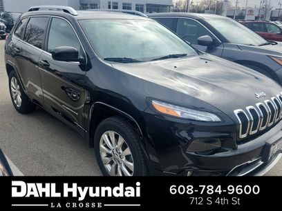Used 2017 Jeep Cherokee Overland w/ Technology Group