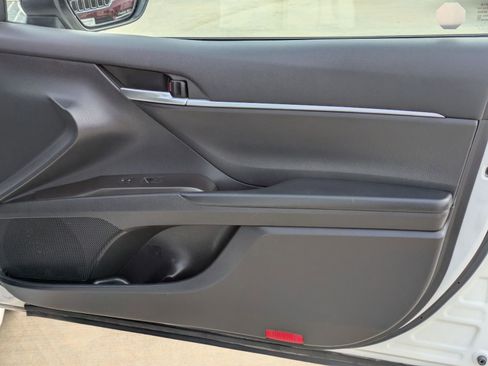 Used 2023 Toyota Camry SE image 28