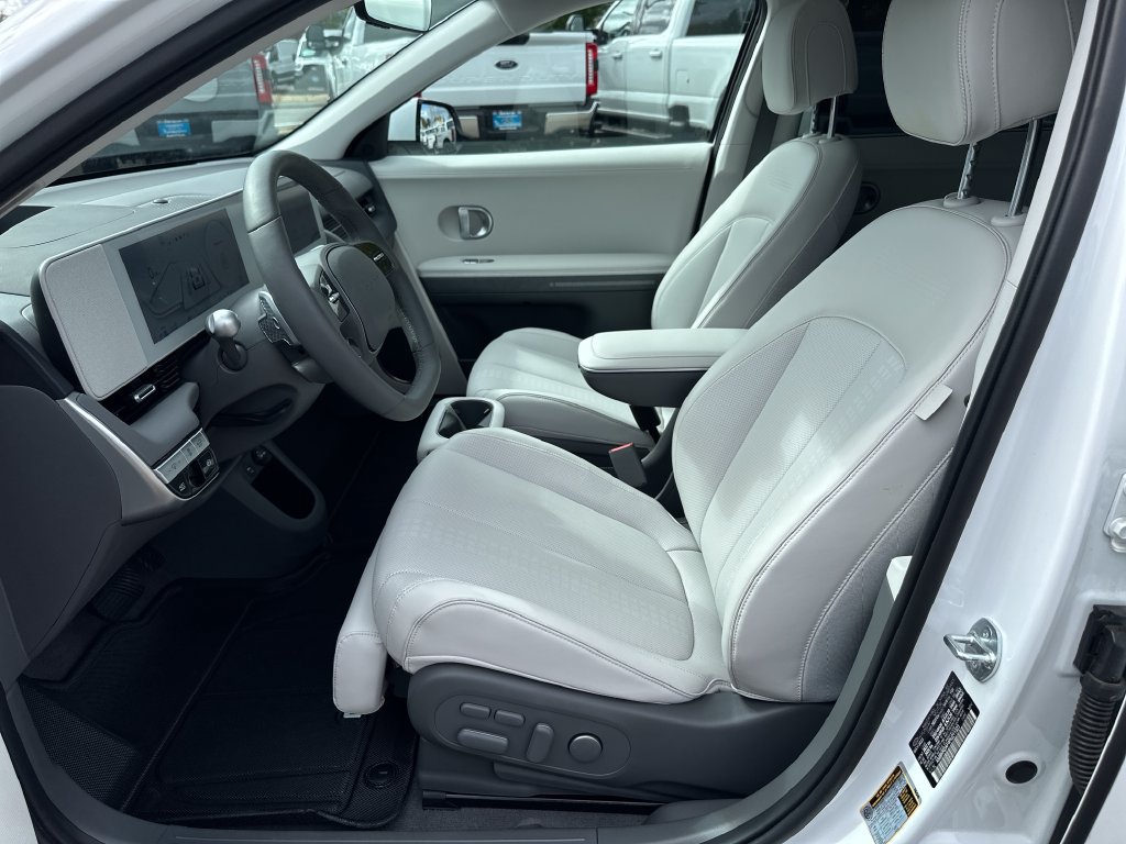 Used 2023 Hyundai Ioniq 5 Limited AWD/4WD image 12