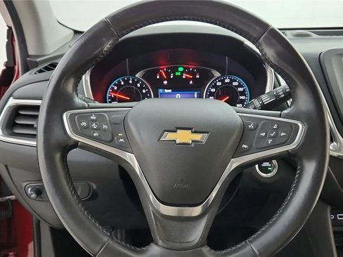 Used 2019 Chevrolet Equinox LT w/ Driver Convenience Package image 38