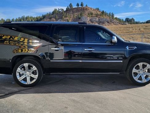 Used 2014 Cadillac Escalade ESV Platinum image 5