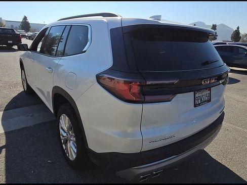 Used 2024 GMC Acadia Elevation FWD image 5