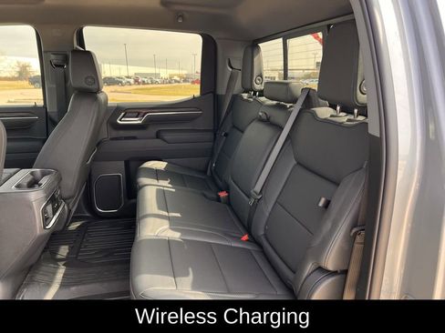 New 2026 GMC Sierra 1500 SLT image 29