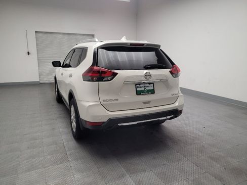 Used 2019 Nissan Rogue SV AWD/4WD image 6