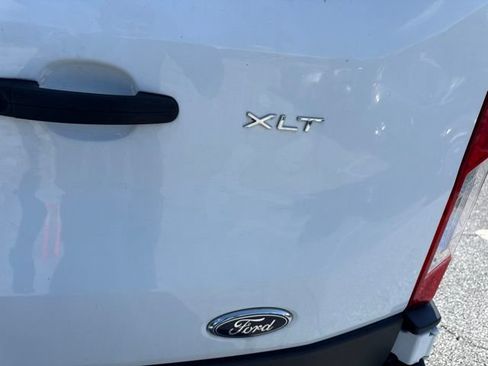 Used 2023 Ford Transit 350 XLT RWD image 12