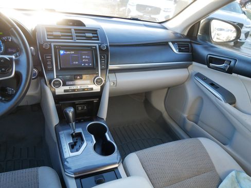 Used 2012 Toyota Camry XLE w/ Convenience Pkg image 15