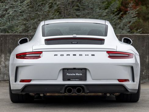 Certified 2018 Porsche 911 GT3 RWD image 10