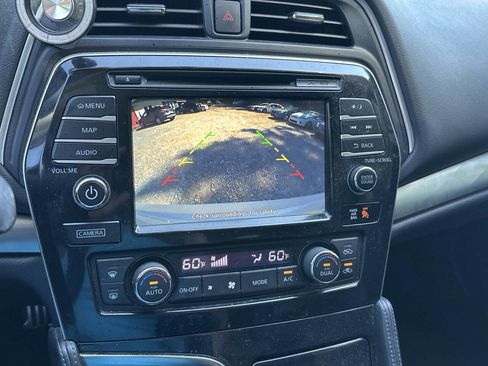 Used 2016 Nissan Maxima SR FWD image 20