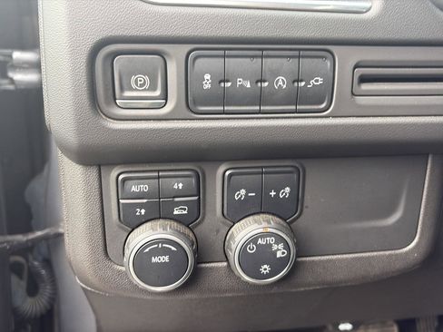 Used 2021 Chevrolet Tahoe RST image 14