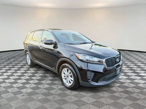 Used 2020 Kia Sorento LX AWD/4WD image 1