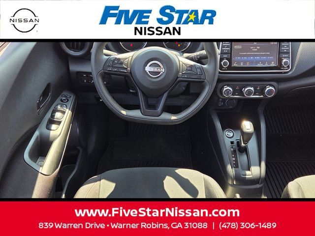 Used 2025 Nissan Kicks Play S FWD image 7