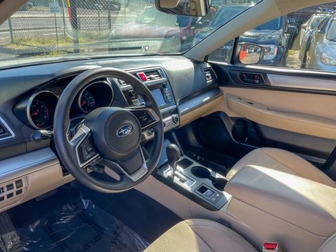 Used 2018 Subaru Outback 2.5i AWD/4WD image 11