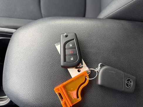 Used 2019 Toyota RAV4 LE w/ All Weather Liner Package image 20