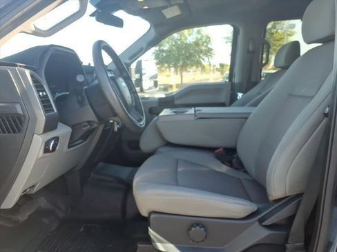 Used 2020 Ford F250 XL w/ STX Appearance Package image 23