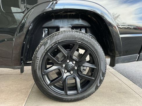 Used 2025 RAM 1500 Laramie w/ Night Edition image 27