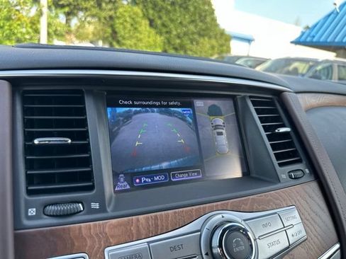 Used 2016 INFINITI QX80 Limited w/ All Season Package AWD/4WD image 19