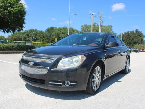 Used 2008 Chevrolet Malibu LTZ FWD image 3
