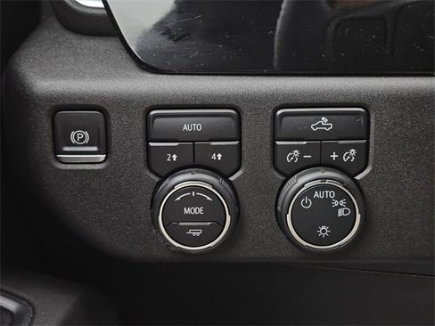 Used 2022 Chevrolet Silverado 1500 LT image 23