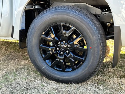 New 2026 Nissan Frontier SV w/ SV Convenience Package image 5