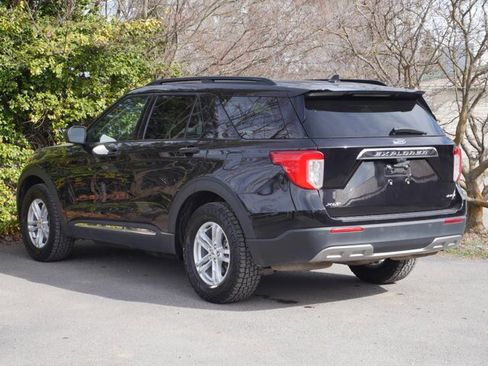 Certified 2023 Ford Explorer XLT w/ Equipment Group 202A image 5