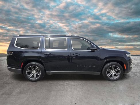Used 2022 Jeep Grand Wagoneer Series I AWD/4WD image 9