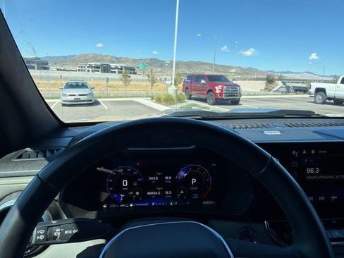Used 2023 Chevrolet Colorado ZR2 w/ ZR2 Convenience Package III AWD/4WD image 7