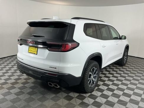 Used 2025 GMC Acadia AT4 w/ Luxury Package AWD/4WD image 5