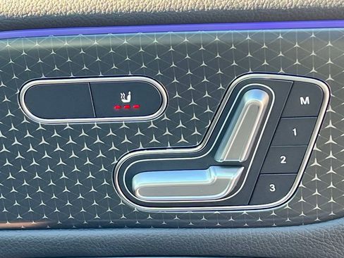 Certified 2025 Mercedes-Benz GLB 250 4MATIC image 34