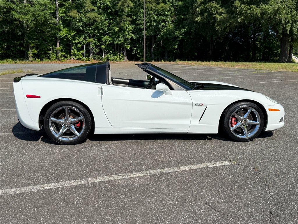 Used 2013 Chevrolet Corvette Coupe w/ 3LT Preferred Equipment Group RWD image 32