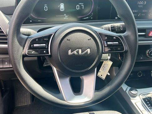 Used 2024 Kia Seltos LX AWD/4WD image 11
