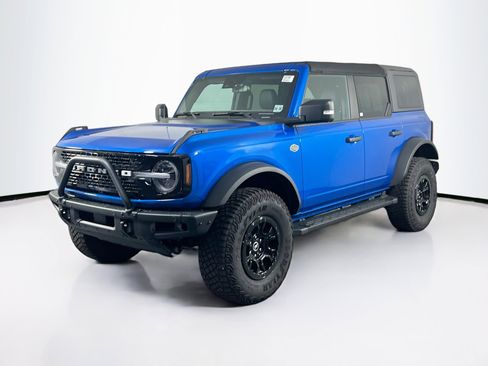 Used 2023 Ford Bronco Wildtrak image 1