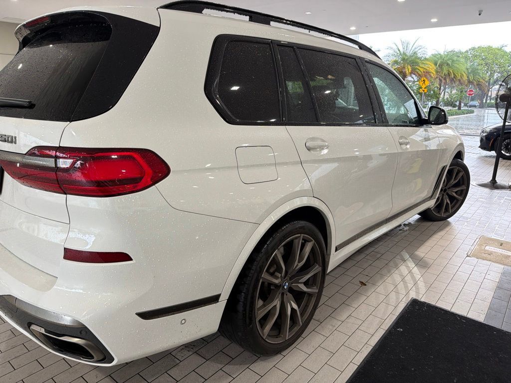 Used 2022 BMW X7 M50i w/ Executive Package AWD/4WD image 4