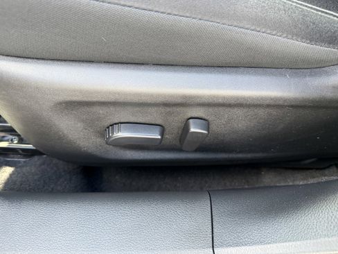 Used 2025 Nissan Altima 2.5 SV image 17