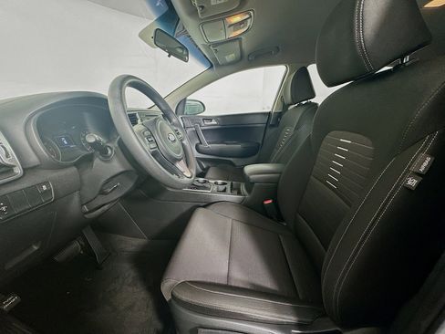 Used 2018 Kia Sportage LX image 13