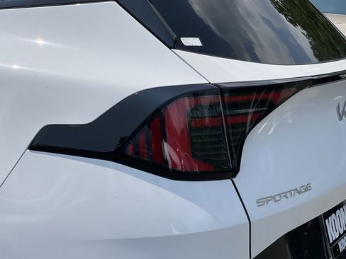 New 2026 Kia Sportage SX AWD/4WD image 14