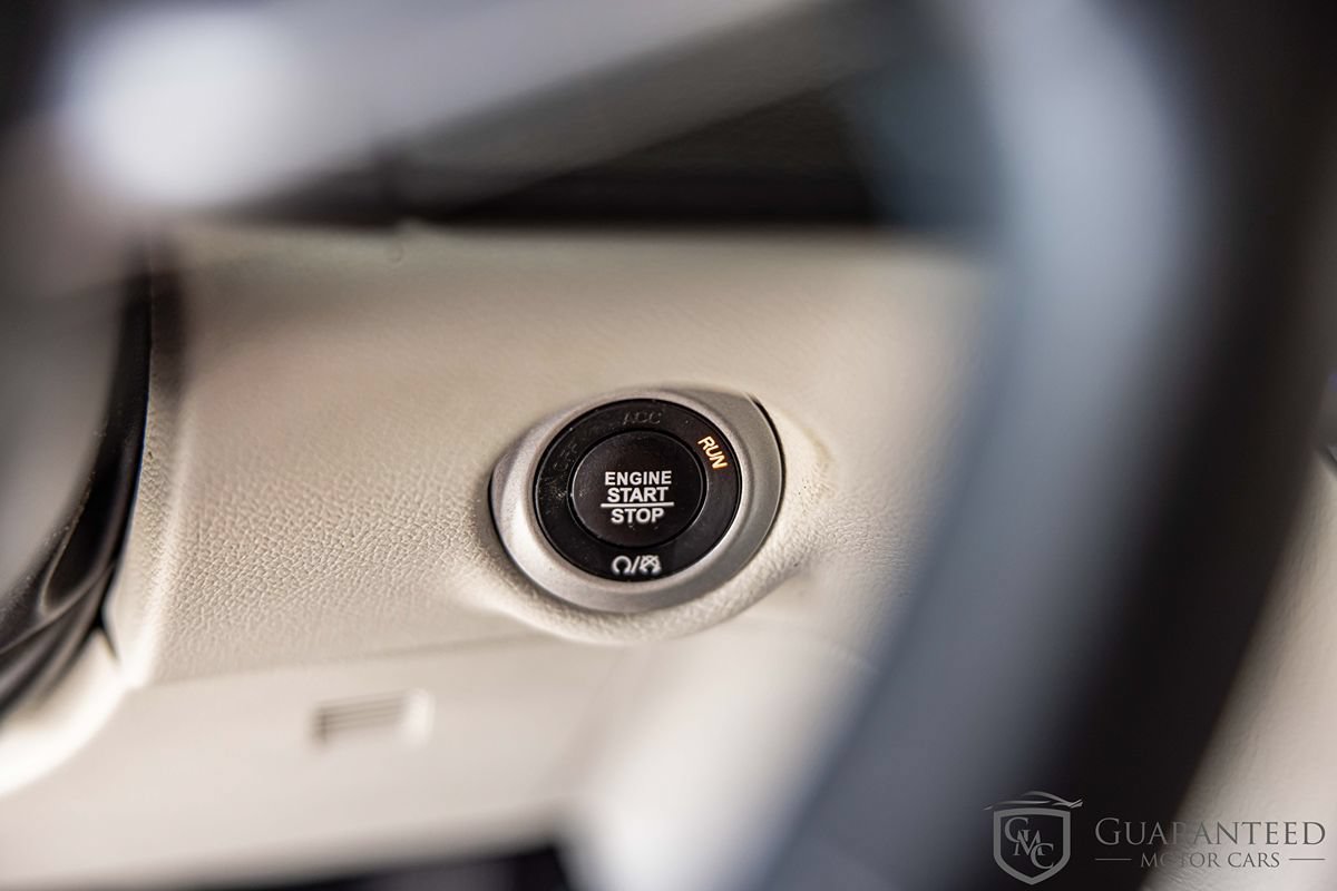 Used 2021 Chrysler Pacifica Touring-L FWD image 26