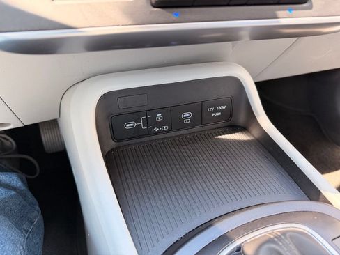 Used 2024 Hyundai Kona SEL FWD image 23