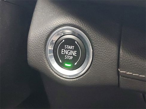 Certified 2023 Buick Envision Essence image 25
