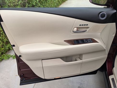 Used 2013 Lexus RX 350 FWD w/ Premium Pkg image 36