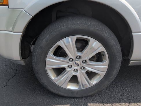 Used 2015 Ford Expedition Platinum RWD image 9