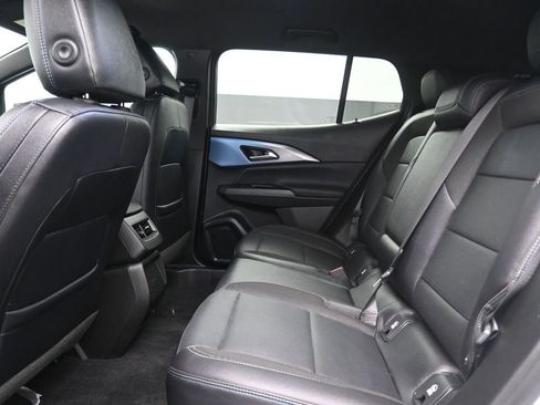 Used 2025 Chevrolet Equinox EV LT w/ Convenience Package image 18