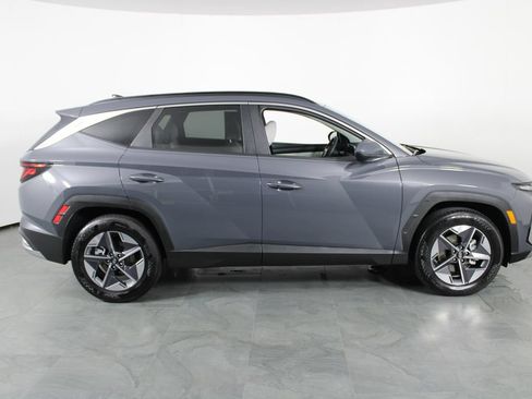 Used 2026 Hyundai Tucson SEL FWD image 12