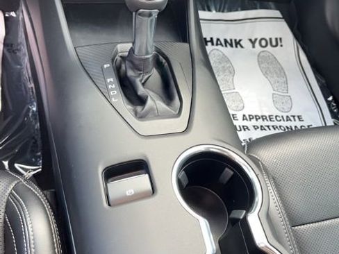 Used 2025 Ford Mustang Premium image 18