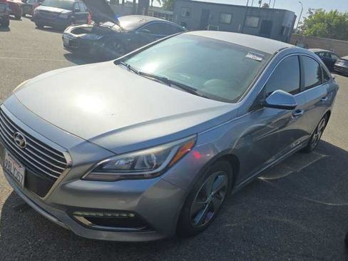 Used 2016 Hyundai Sonata Plug-In Hybrid FWD image 1