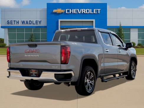 Used 2023 GMC Sierra 1500 SLT AWD/4WD image 8