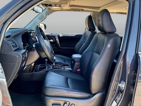 Used 2024 Toyota 4Runner TRD Off-Road Premium w/ Off Road Premium Plus Package AWD/4WD image 8