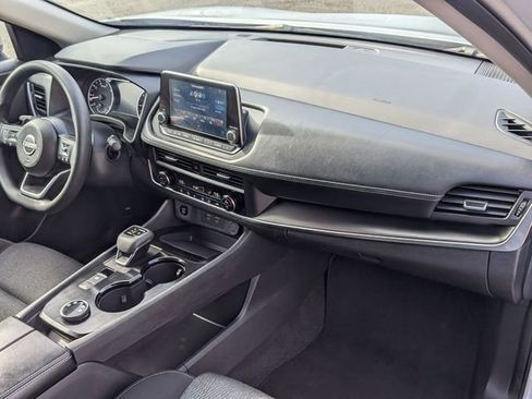 Used 2024 Nissan Rogue SV AWD/4WD image 26