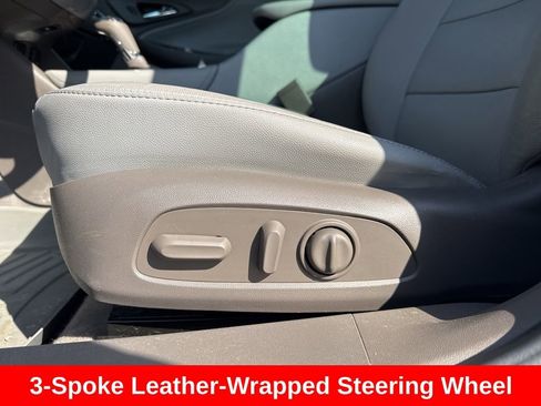 Used 2017 Chevrolet Malibu Hybrid w/ Leather Package FWD image 25