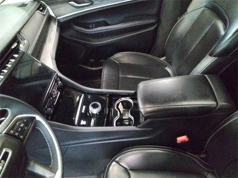 Used 2023 Jeep Grand Cherokee Limited w/ Luxury Tech Group II image 24