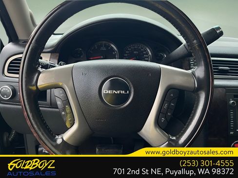 Used 2014 GMC Yukon Denali image 34